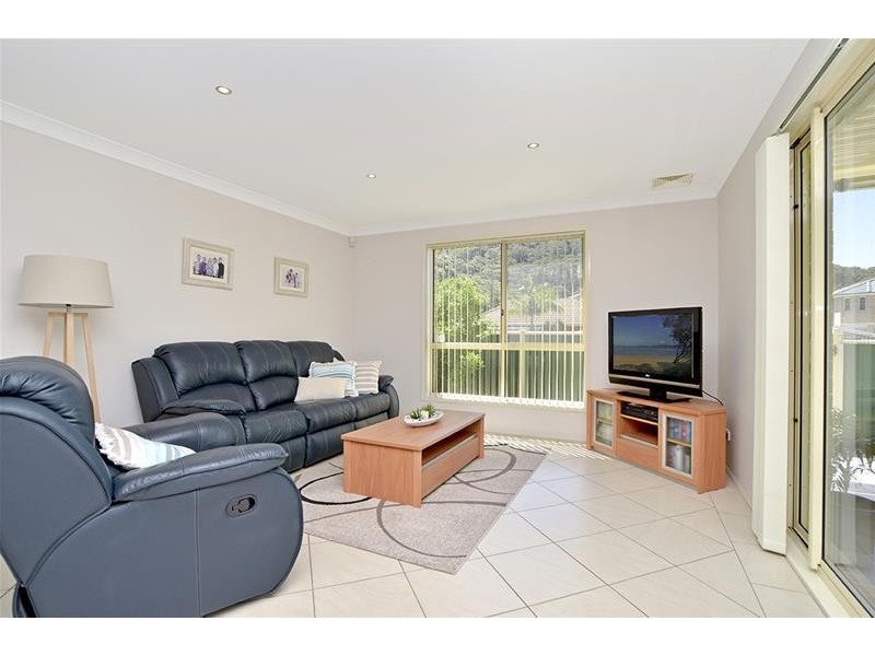 24 Picnic Parade, Ettalong Beach NSW 2257