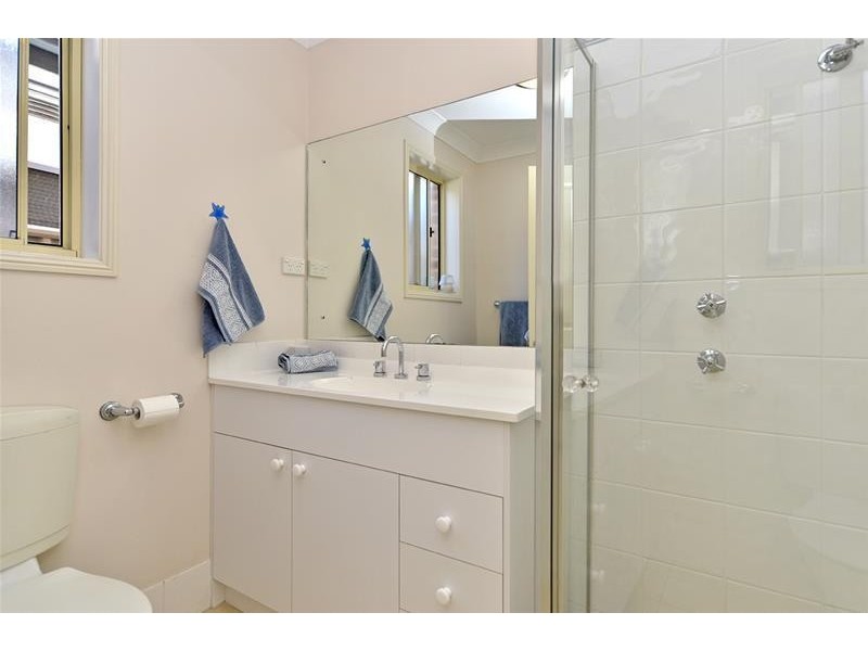 24 Picnic Parade, Ettalong Beach NSW 2257