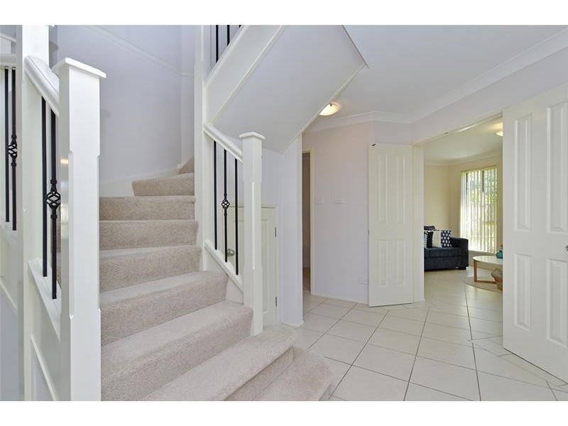 24 Picnic Parade, Ettalong Beach NSW 2257