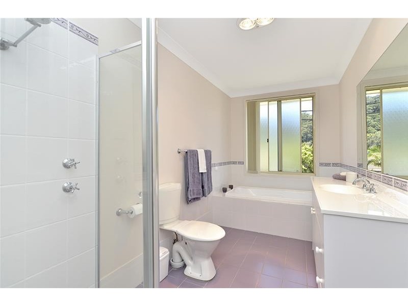 24 Picnic Parade, Ettalong Beach NSW 2257