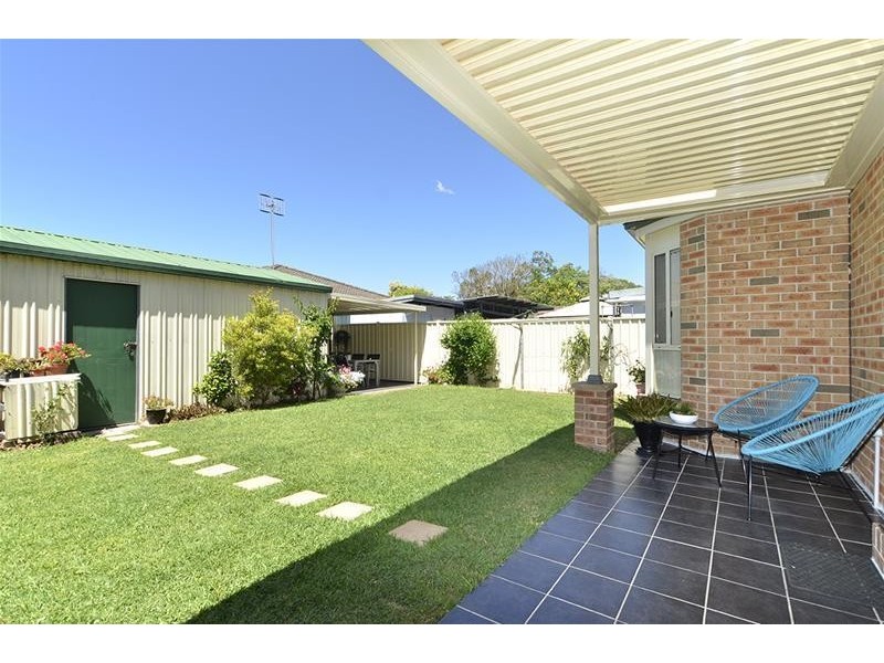 24 Picnic Parade, Ettalong Beach NSW 2257