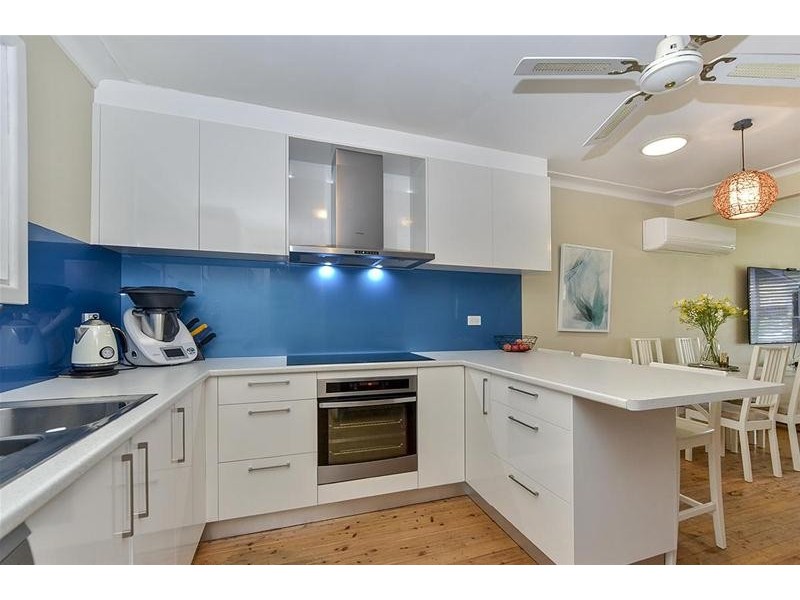 6 Norma Crescent, Woy Woy NSW 2256