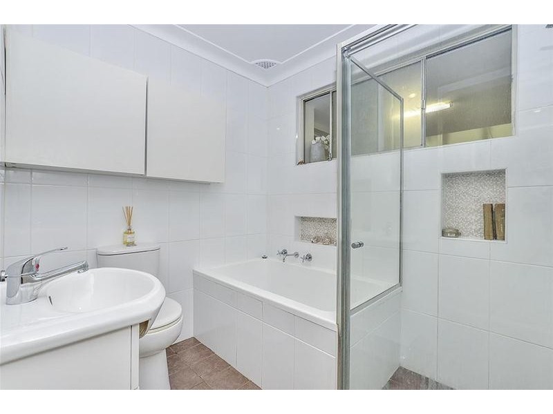 6 Norma Crescent, Woy Woy NSW 2256