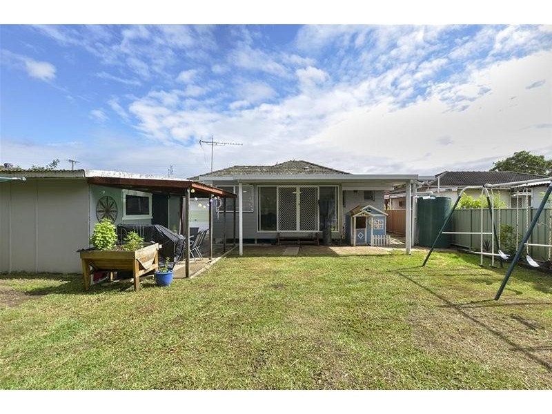 6 Norma Crescent, Woy Woy NSW 2256