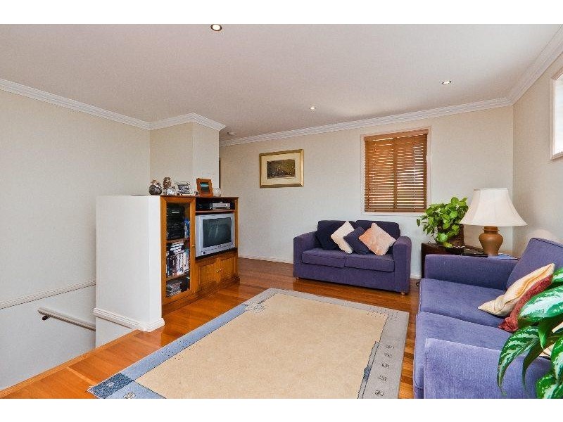 2/164 Blackwall Road, Woy Woy NSW 2256