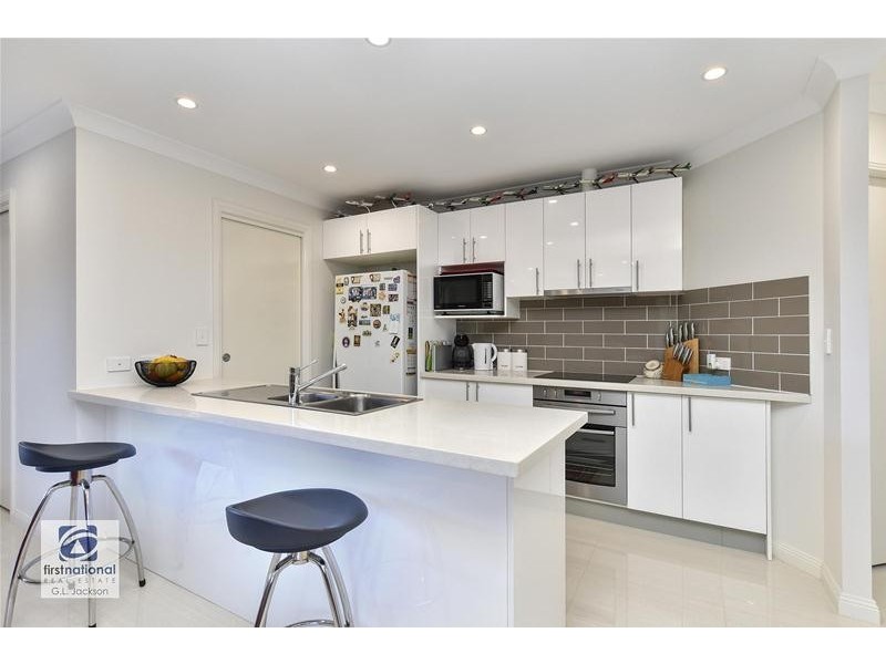 2/77  Bangalow Street, Ettalong Beach NSW 2257