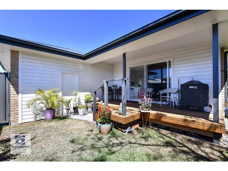 2/77  Bangalow Street, Ettalong Beach NSW 2257