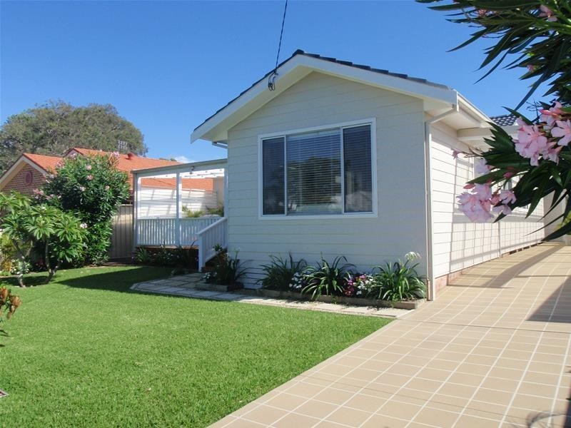 27 Burrawang Street, Ettalong Beach NSW 2257