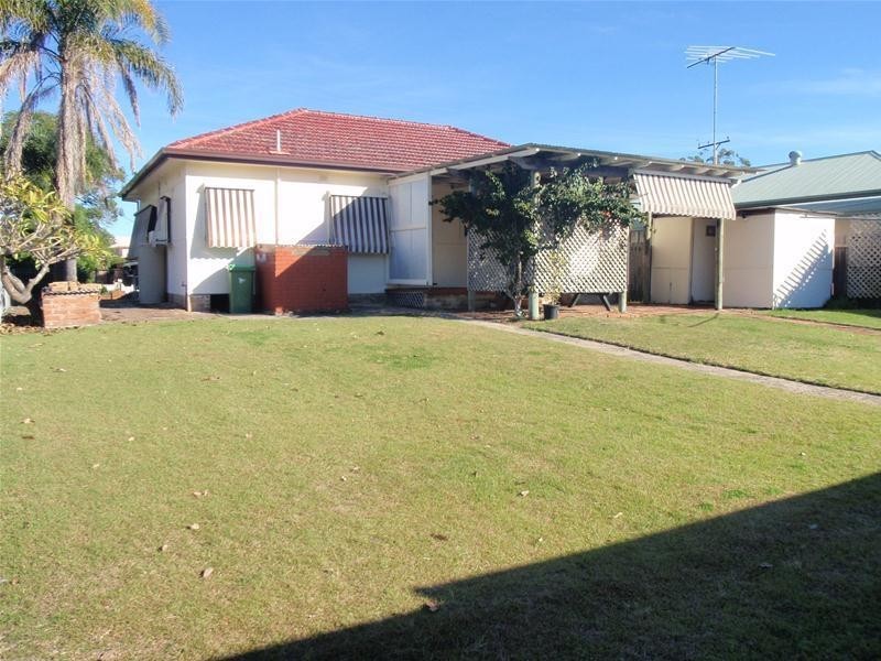 17 Beach Street, Ettalong Beach NSW 2257