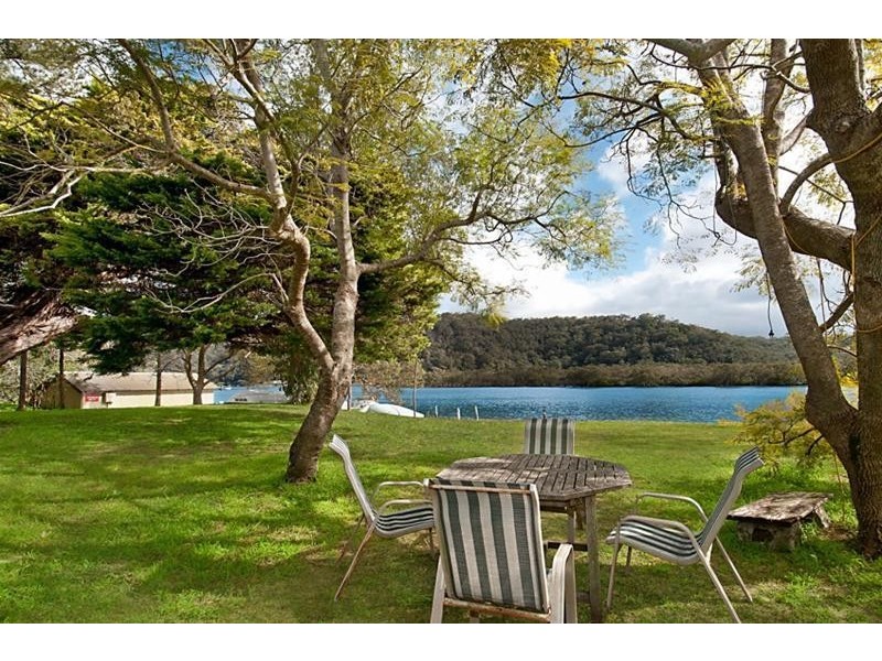 43 Jacaranda Avenue, Patonga NSW 2256