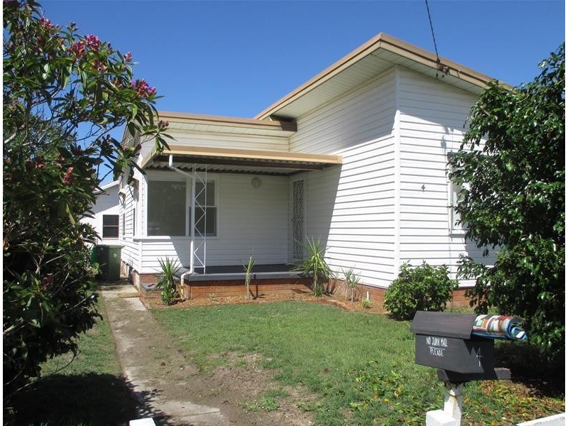 4 Lurline Street, Ettalong Beach NSW 2257