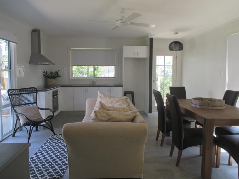 99A Barrenjoey Road, Ettalong Beach NSW 2257