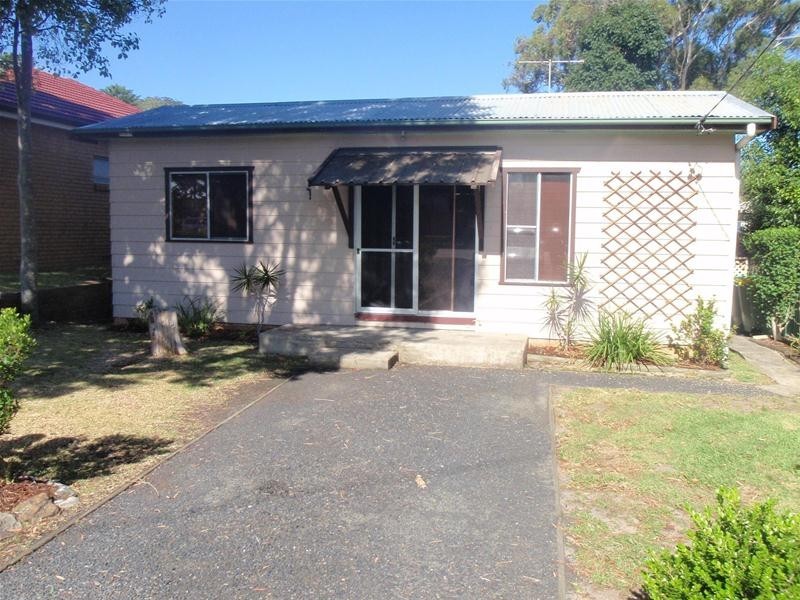 94  Springwood Avenue, Ettalong Beach NSW 2257