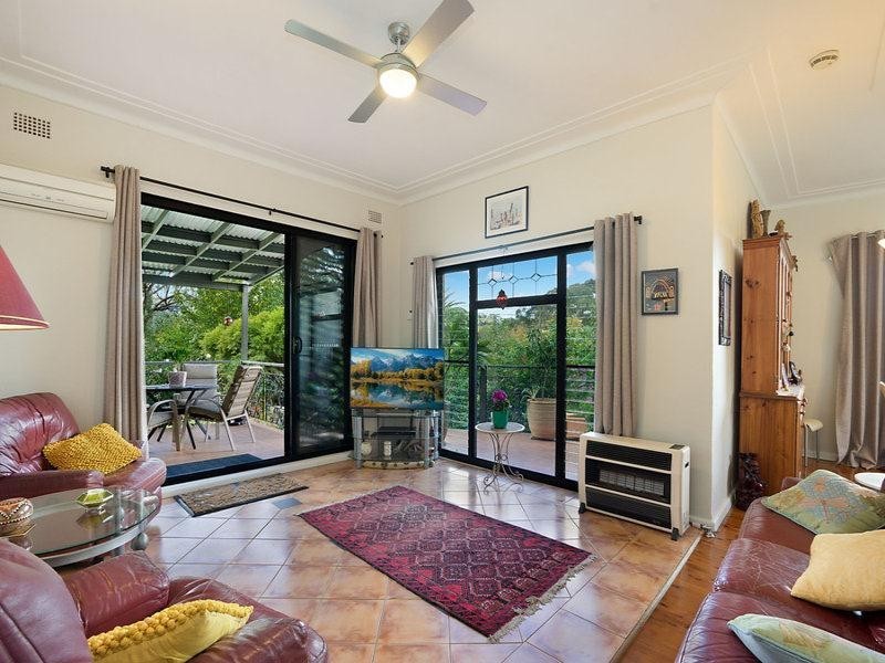 2  Dolly Avenue, Springfield NSW 2250