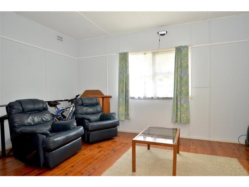 25 Banksia Street, Ettalong Beach NSW 2257