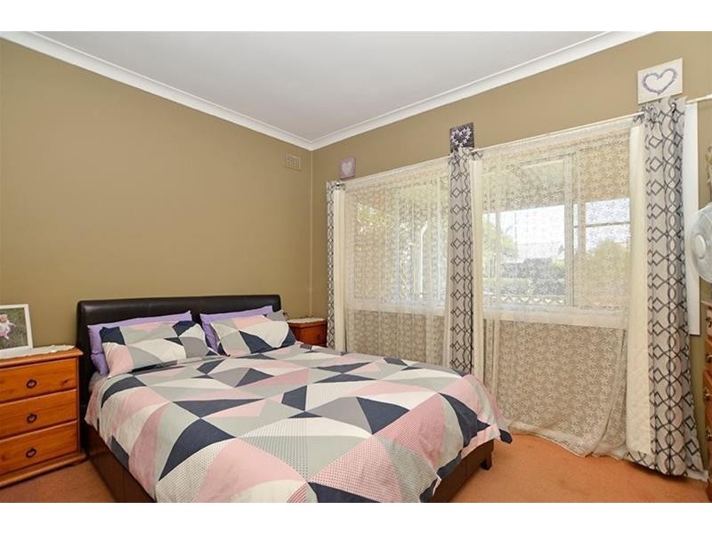 50 Terry Avenue, Woy Woy NSW 2256