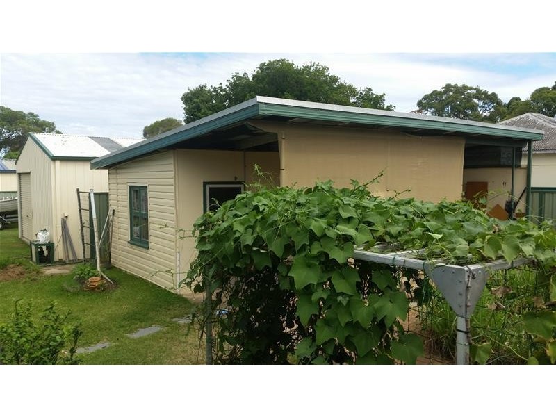 37 Trafalgar Avenue, Woy Woy NSW 2256