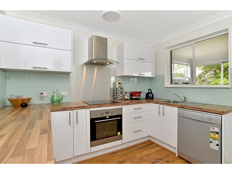 36 Honeysuckle Street, Umina Beach NSW 2257