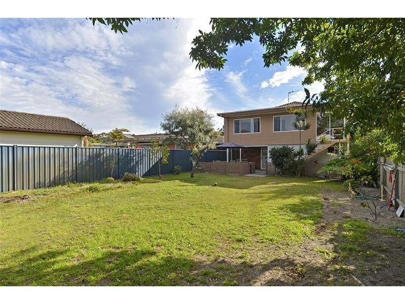 36 Honeysuckle Street, Umina Beach NSW 2257