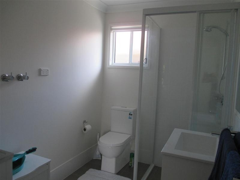 7b Azalea Avenue, Woy Woy NSW 2256