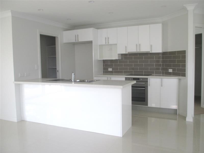 2/77 Bangalow Street, Ettalong Beach NSW 2257