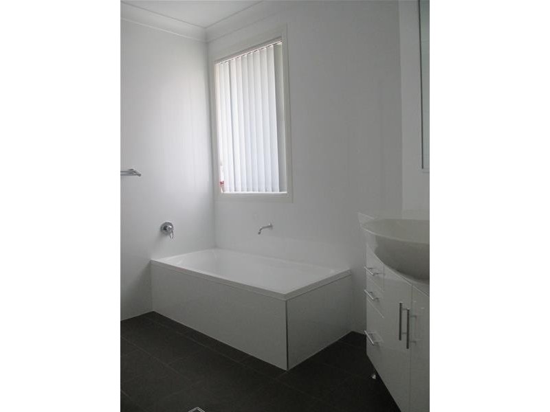 2/77 Bangalow Street, Ettalong Beach NSW 2257