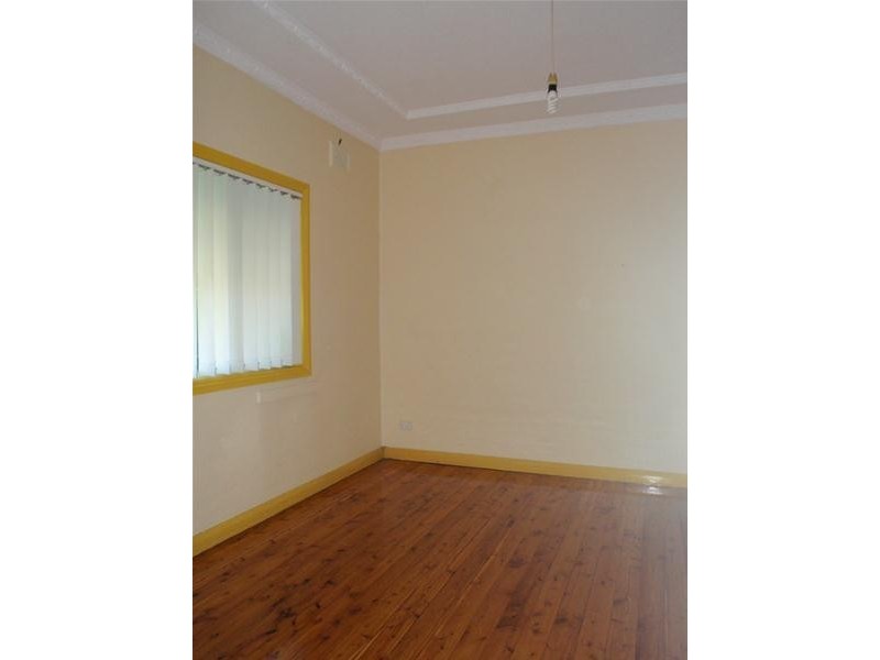 17 Beach Street, Ettalong Beach NSW 2257