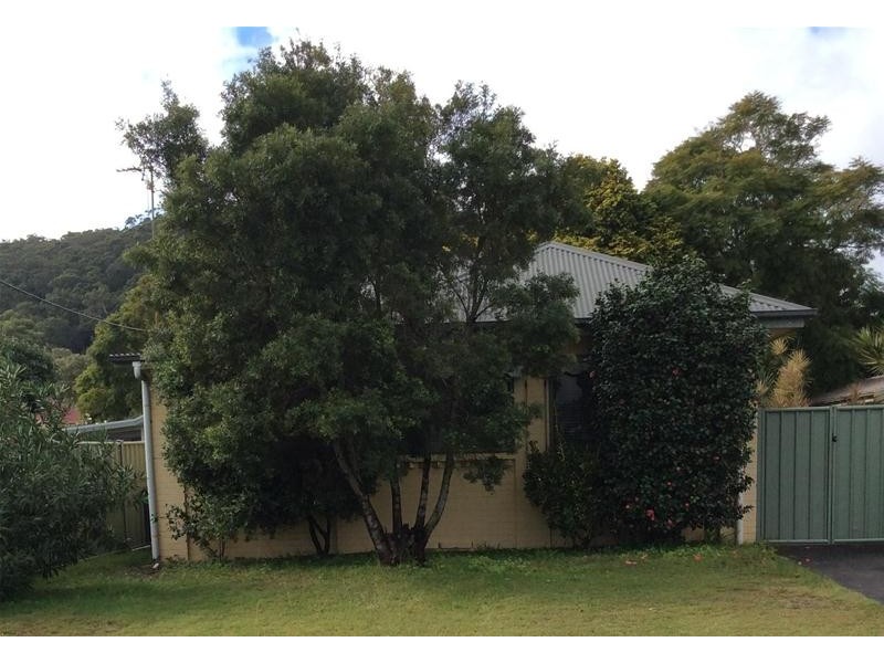 54 Springwood Avenue, Umina NSW 2257