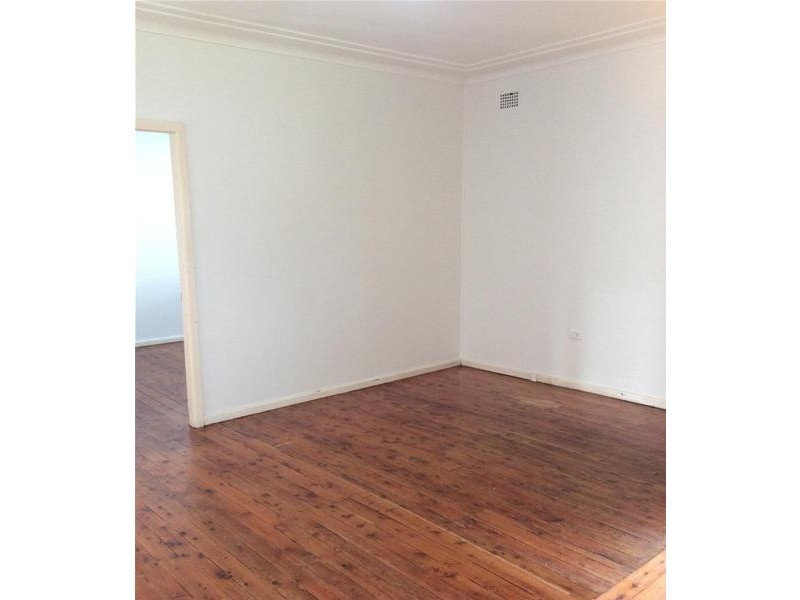 54 Springwood Avenue, Umina NSW 2257