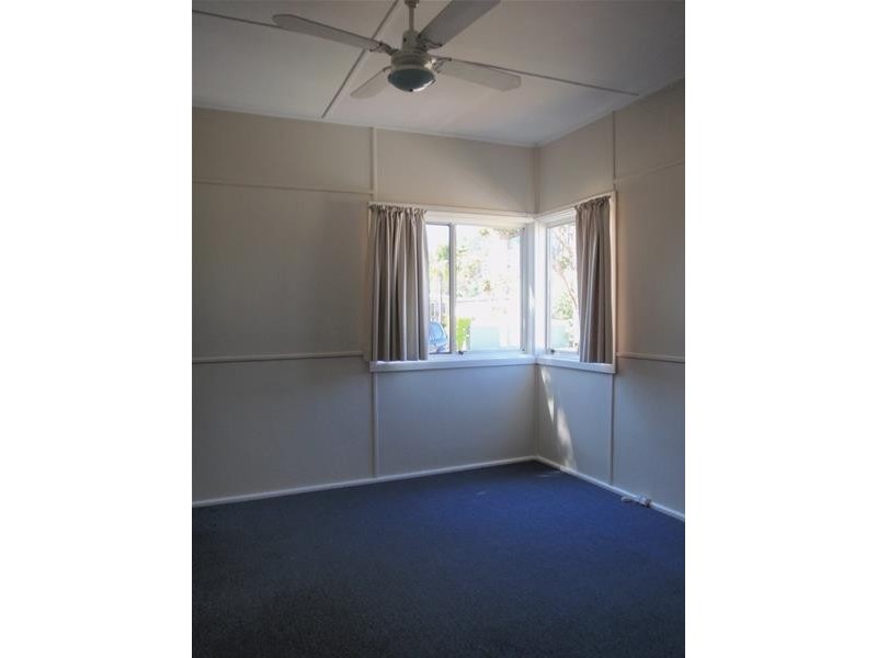 70 Karingi Street, Ettalong Beach NSW 2257