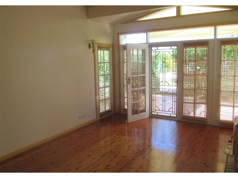 24 Beach Street, Ettalong Beach NSW 2257