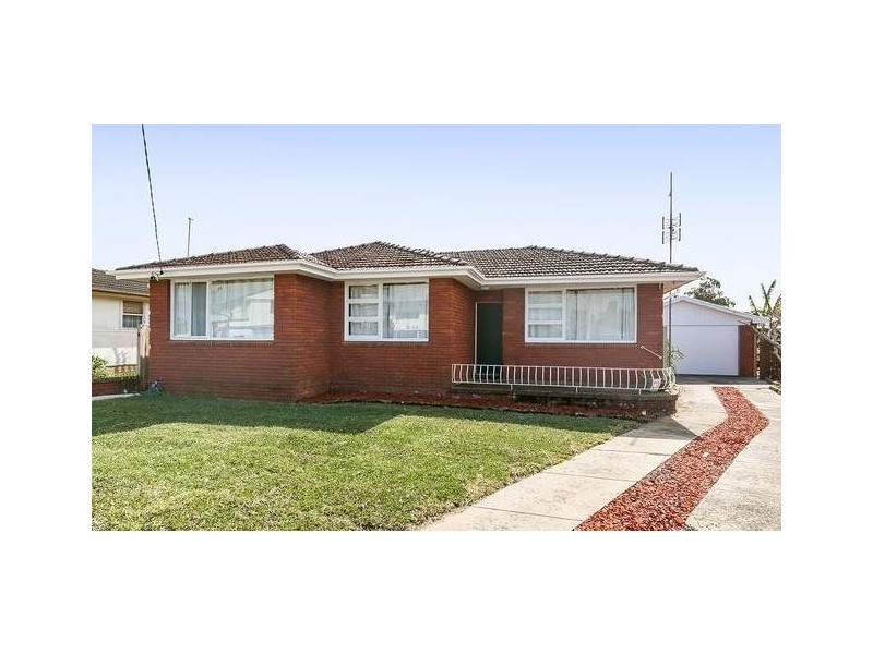 7 Azalea Street, Woy Woy NSW 2256