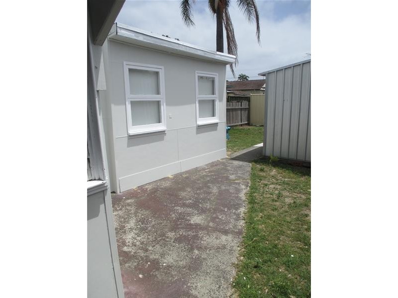 Cabin/75 Britannia Street, Umina Beach NSW 2257