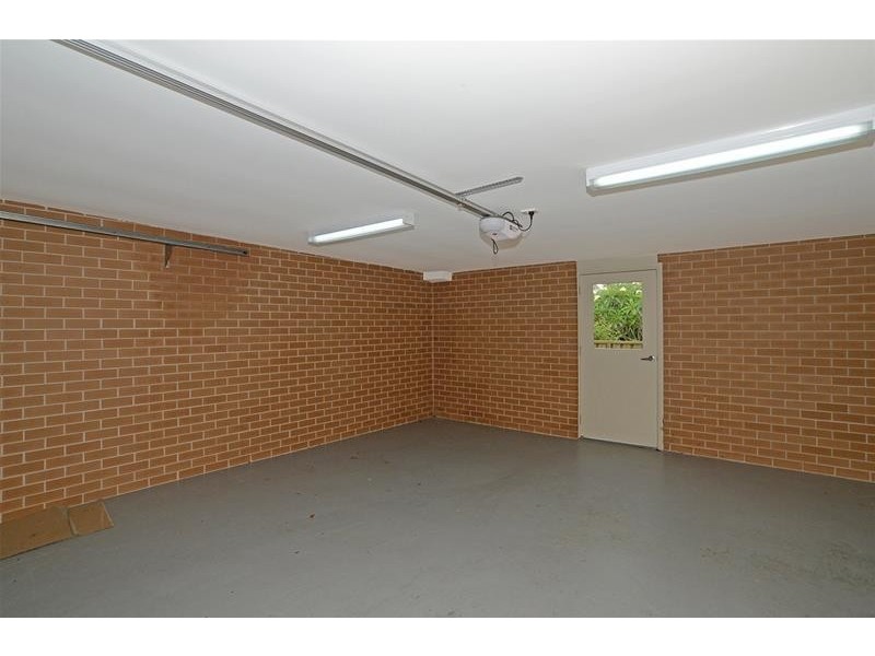 2/9 Waratah Avenue, Woy Woy NSW 2256