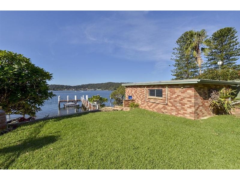 378 Orange Grove Road, Blackwall NSW 2256