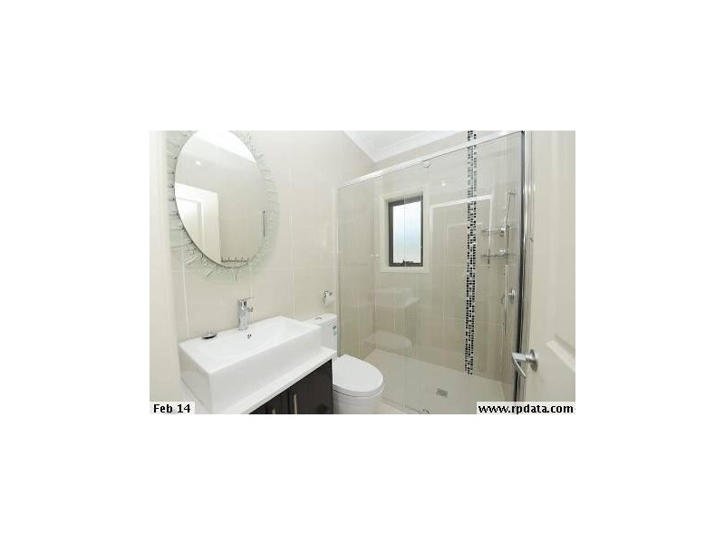 2/9 Waratah Street, Woy Woy NSW 2256