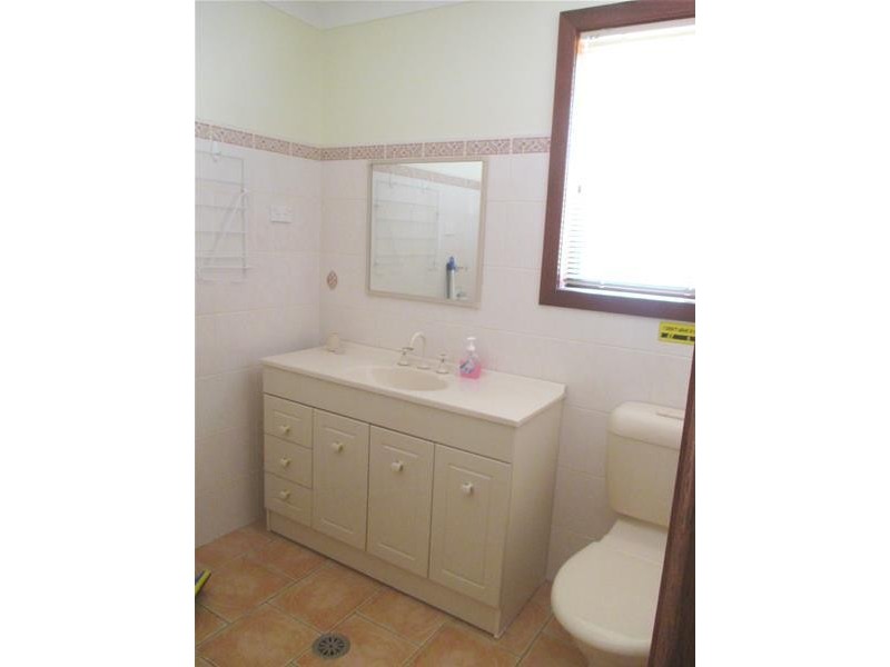 Cabin/64 Barrenjoey Road, Ettalong Beach NSW 2257