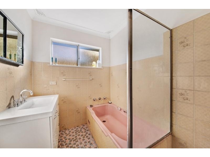 68 Karingi Street, Ettalong Beach NSW 2257