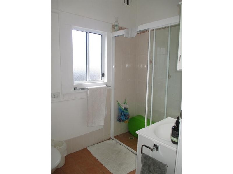 32 Barrenjoey Road, Ettalong Beach NSW 2257