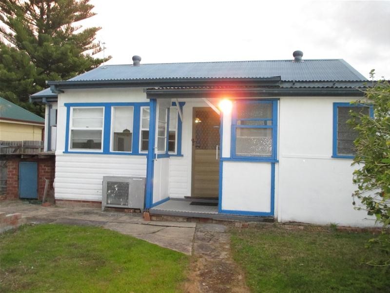 9 Warrah Street, Ettalong Beach NSW 2257