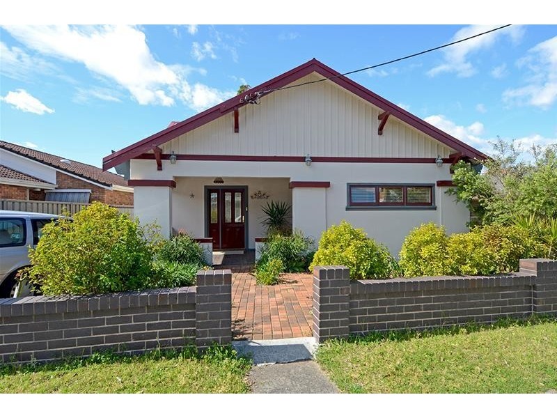 202 Memorial Avenue, Ettalong Beach NSW 2257