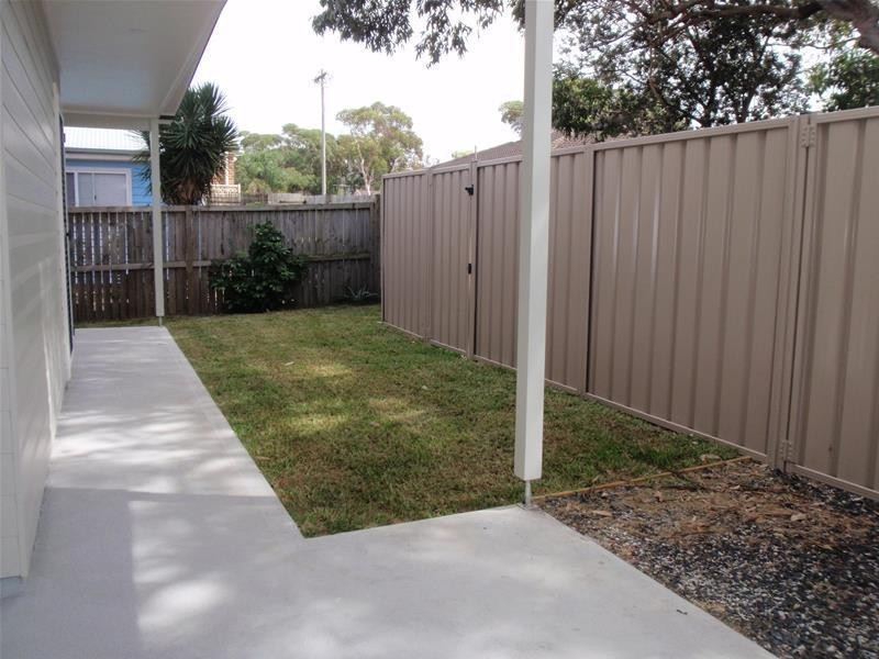 Cabin/11 Hobart Avenue, Umina Beach NSW 2257