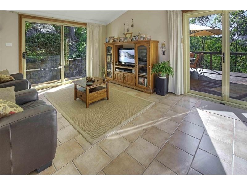 13 Greenhaven Drive, Umina Beach NSW 2257