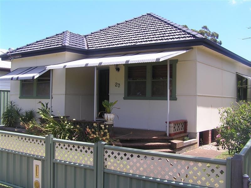 27 Picnic Parade, Ettalong Beach NSW 2257