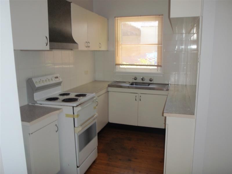 18 Welcome Street, Woy Woy NSW 2256