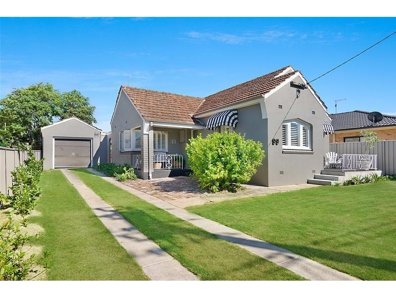 99 Barrenjoey Road, Ettalong Beach NSW 2257