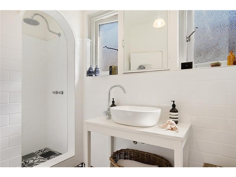 99 Barrenjoey Road, Ettalong Beach NSW 2257