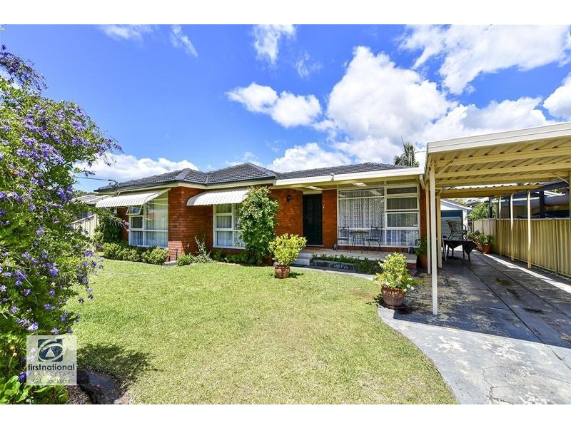 6 Camellia Circle, Woy Woy NSW 2256