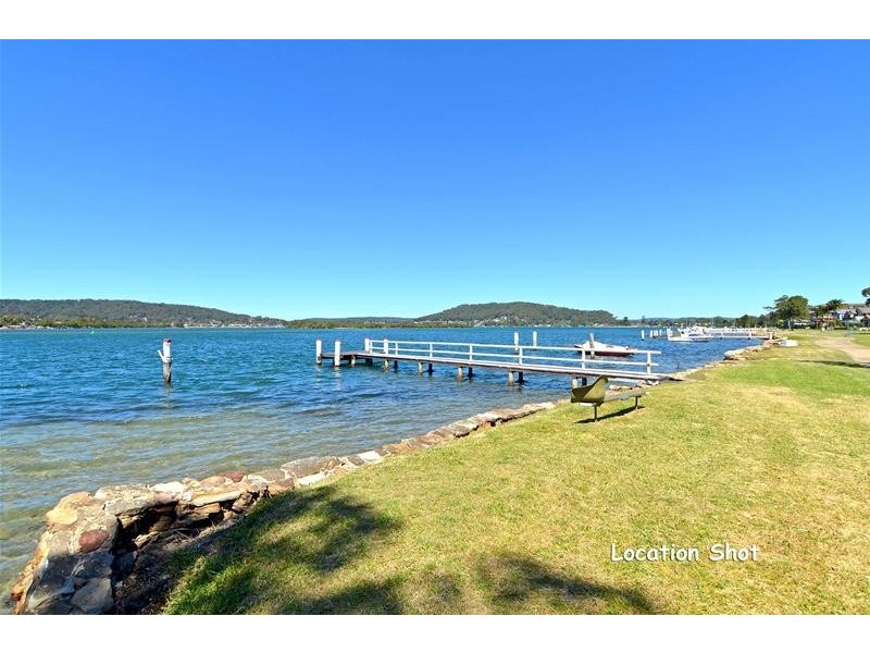 6 Camellia Circle, Woy Woy NSW 2256