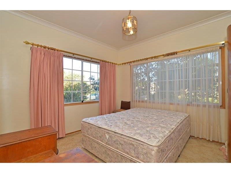 5 Warrah Street, Ettalong Beach NSW 2257